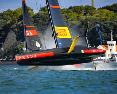 velocità barca prada|Luna Rossa, la barca progettata per volare alla Prada .